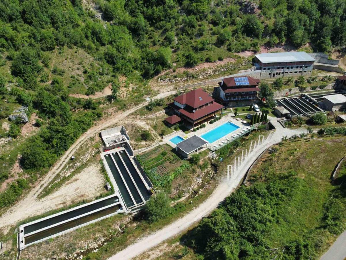 Hotel & Camping Etno Selo Vrelo Berane Exterior photo