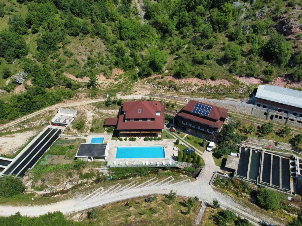 Hotel & Camping Etno Selo Vrelo Berane Exterior photo